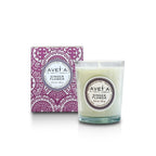 Bougie parfumée Tahiti Candles Ginger Flower 80g en cire naturelle avec boîte décorée aux motifs polynésiens violets