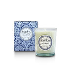 Bougie parfumée Tahiti Candles Sea Salt 80g en pot de verre avec boîte décorée de motifs polynésiens bleus