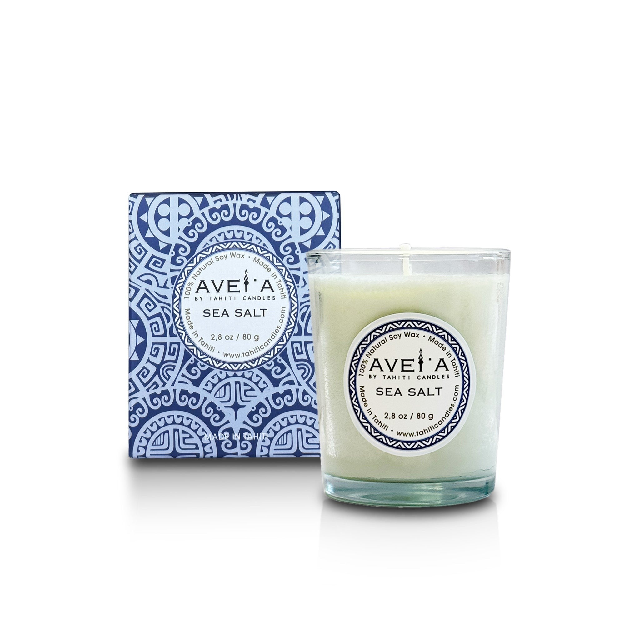 Bougie parfumée Tahiti Candles Sea Salt 80g en pot de verre avec boîte décorée de motifs polynésiens bleus