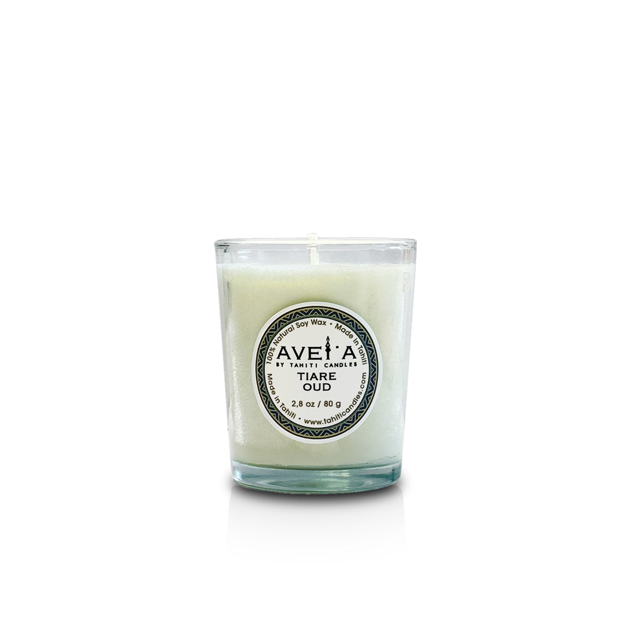 Bougie parfumée Tahiti Candles Tiare Oud 80g en cire naturelle dans un verre avec mèche en coton